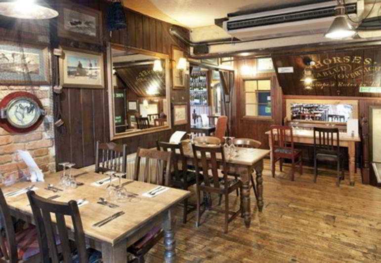 Antelope By Greene King Inns Poole Étterem fotó